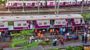 Thane Train Accident In Between diva and mumbra